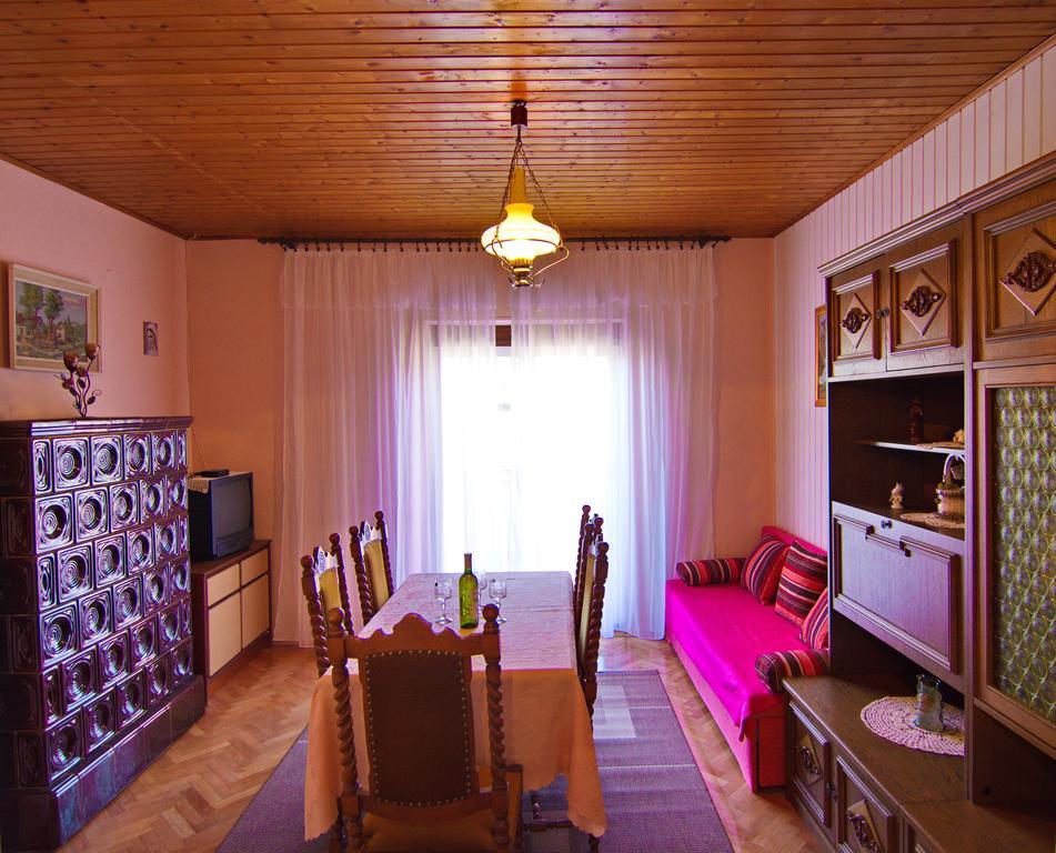Apartment And Rooms Toka Zara Esterno foto