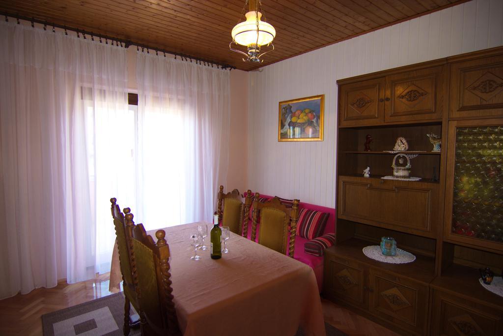 Apartment And Rooms Toka Zara Esterno foto