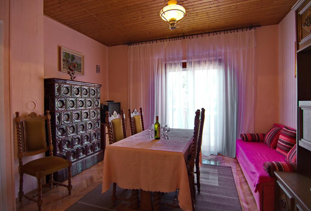 Apartment And Rooms Toka Zara Esterno foto