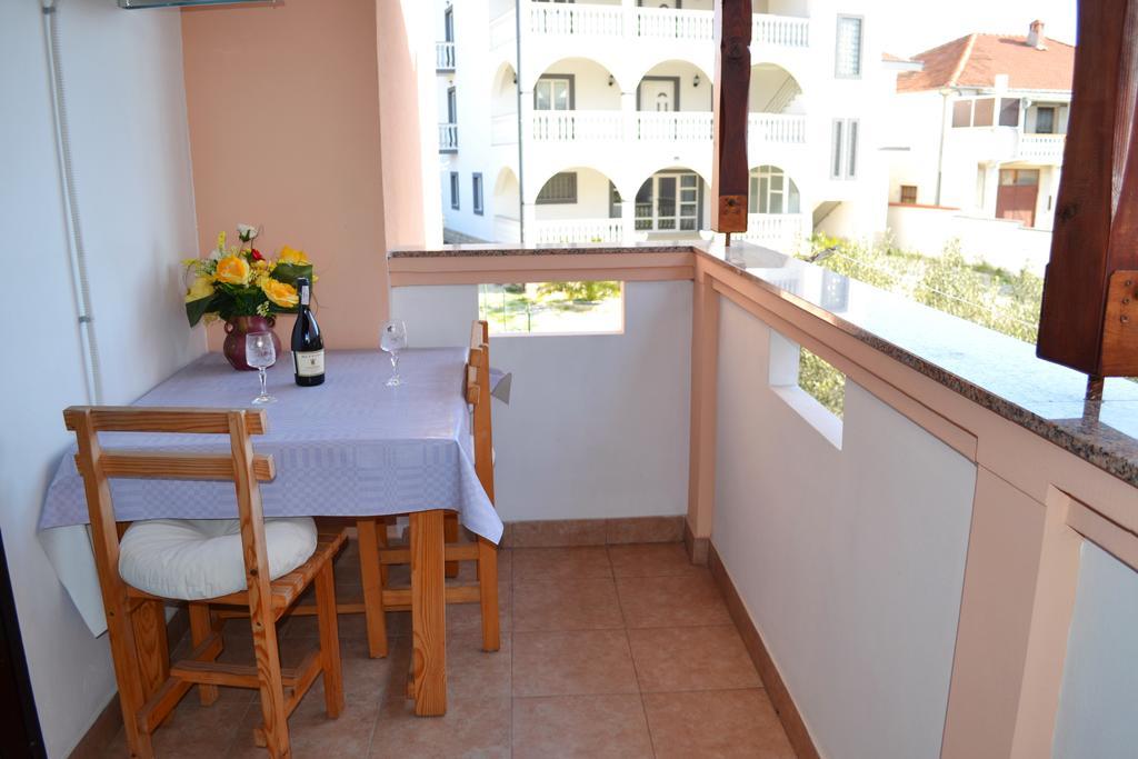 Apartment And Rooms Toka Zara Camera foto