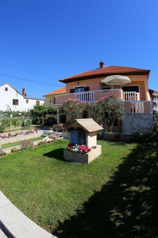 Apartment And Rooms Toka Zara Camera foto