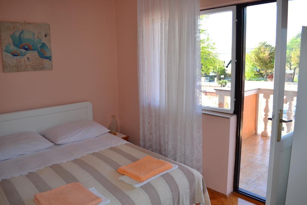 Apartment And Rooms Toka Zara Camera foto